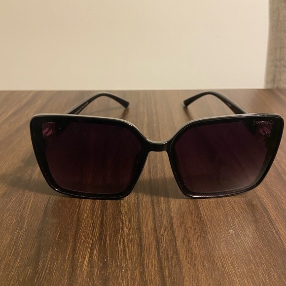 Tiffany & Co. Accessories - Tiffany & Co. Women’s Trendy Black Square Sunglasses